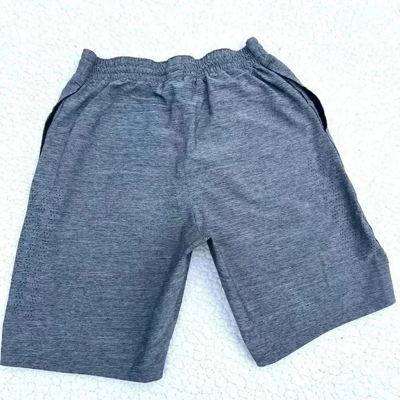 Adidas Gray Heathered V-Cut Elastic Waist Athletic Shorts Size M - Picture 7 of 10
